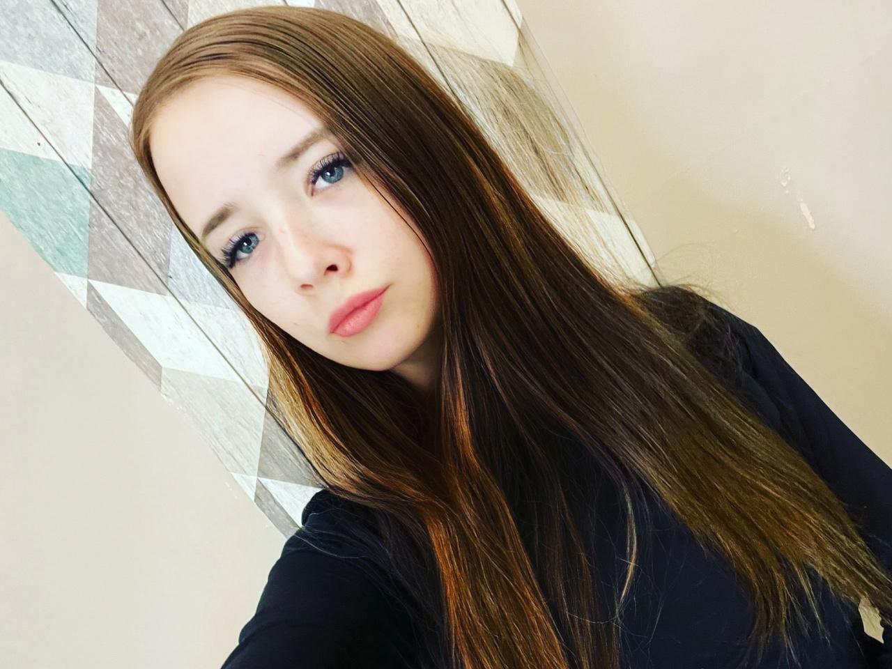 online nude chat CutieEmily